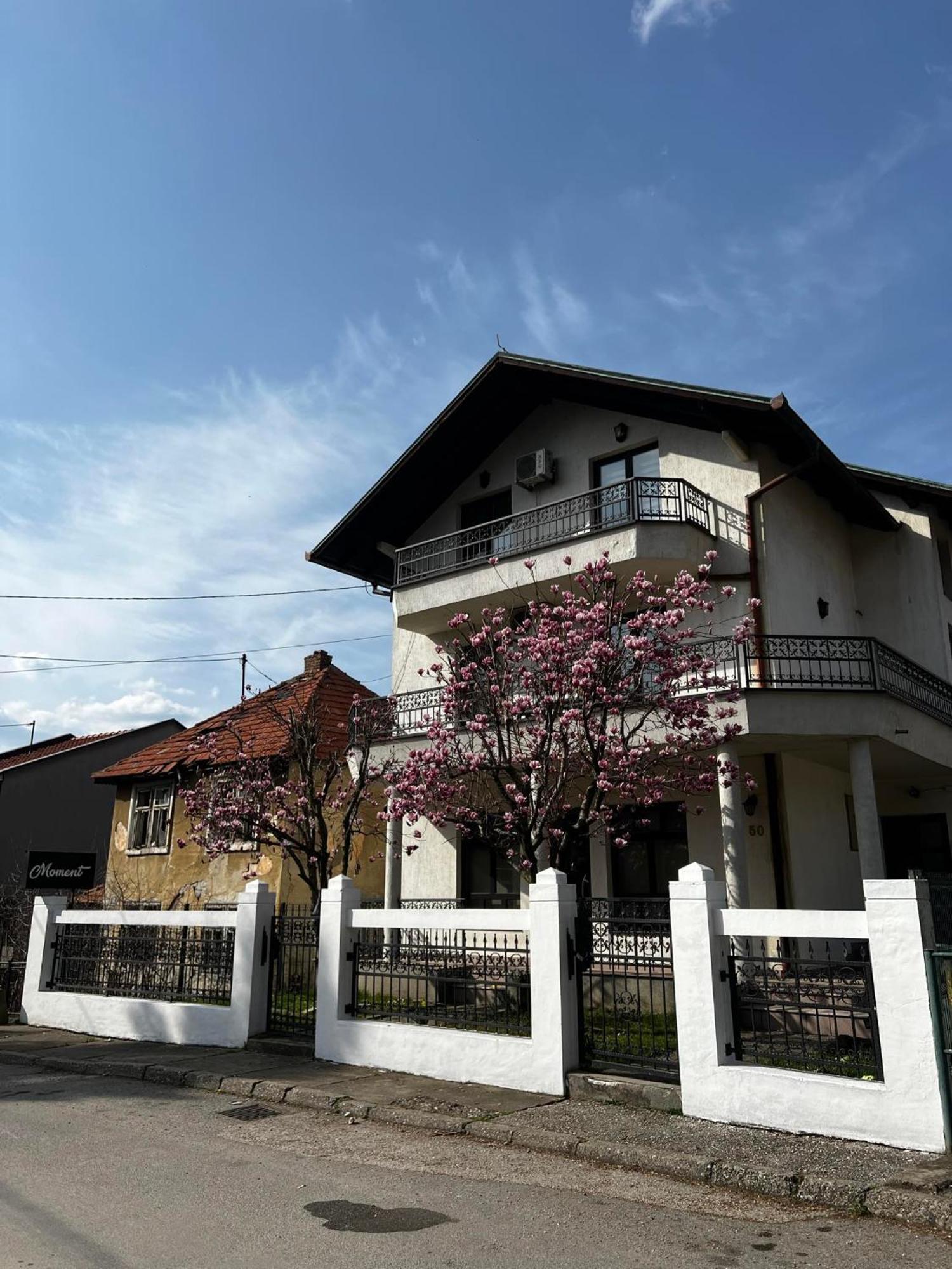 Hostel Тузла Екстериор снимка