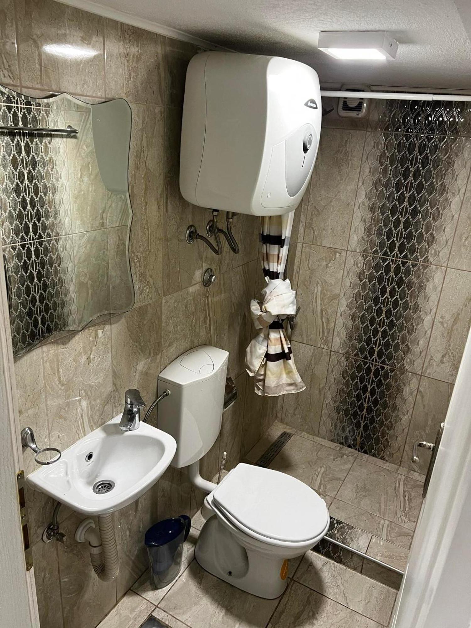 Hostel Тузла Екстериор снимка