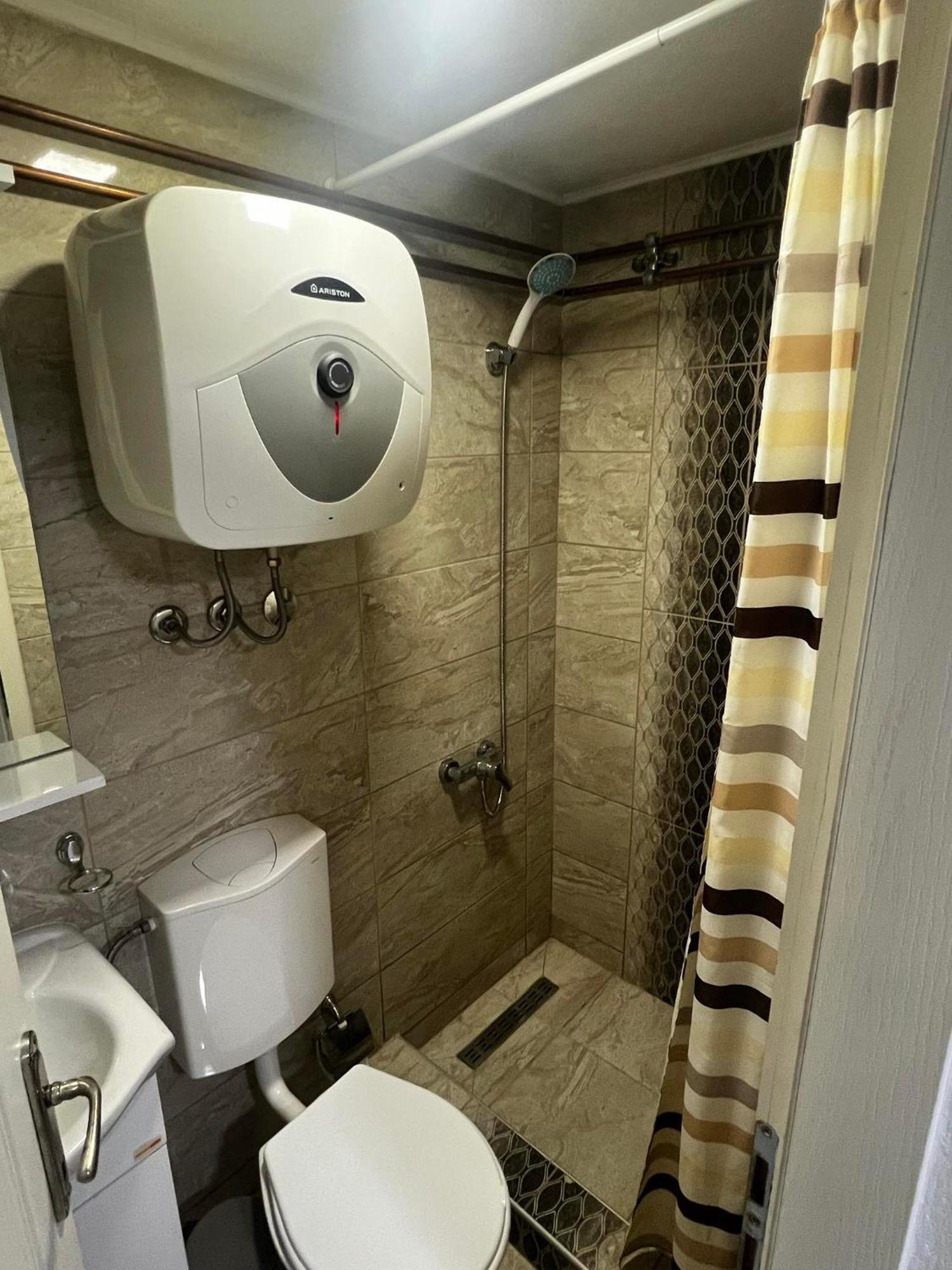 Hostel Тузла Екстериор снимка