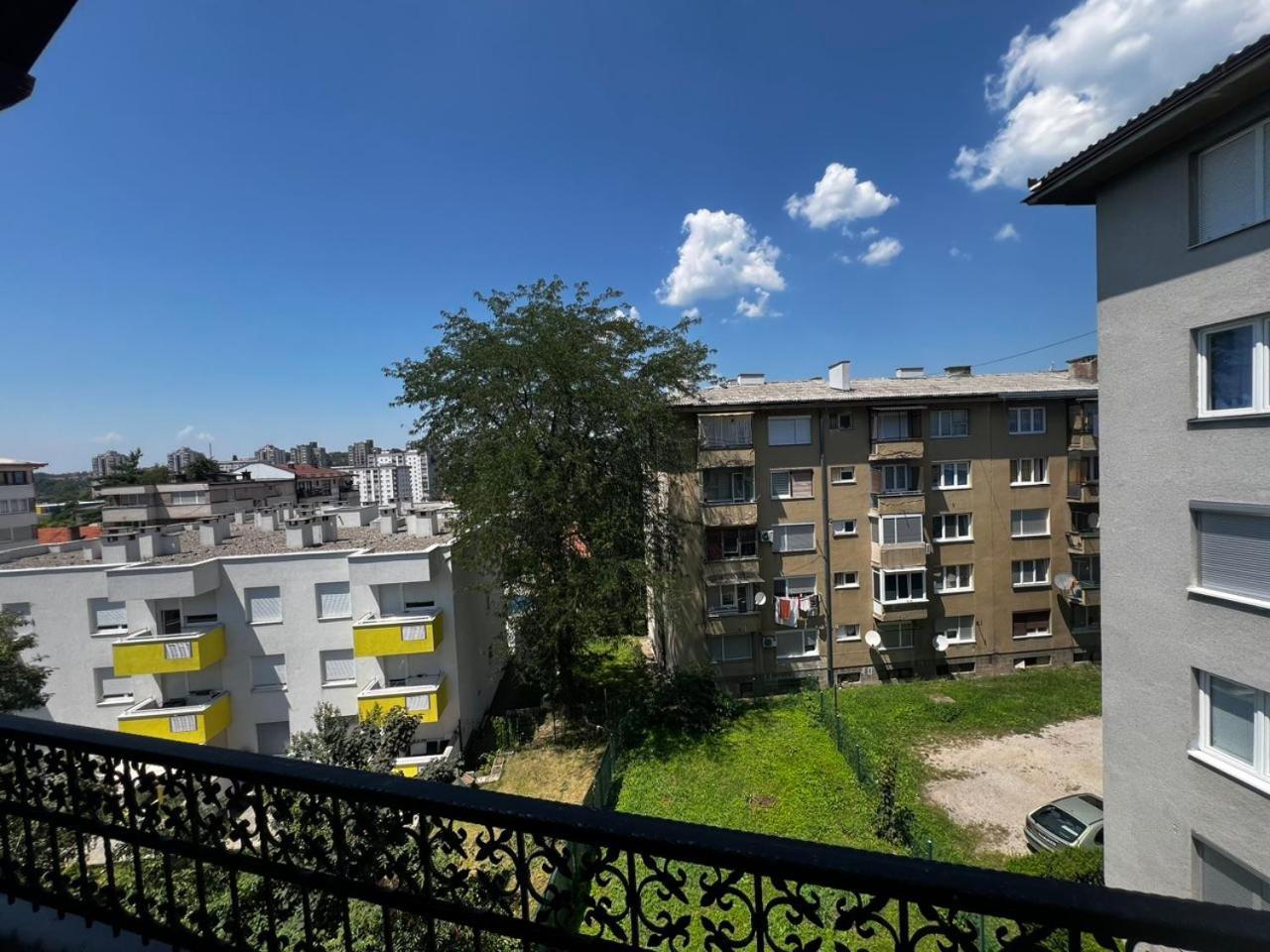 Hostel Тузла Екстериор снимка