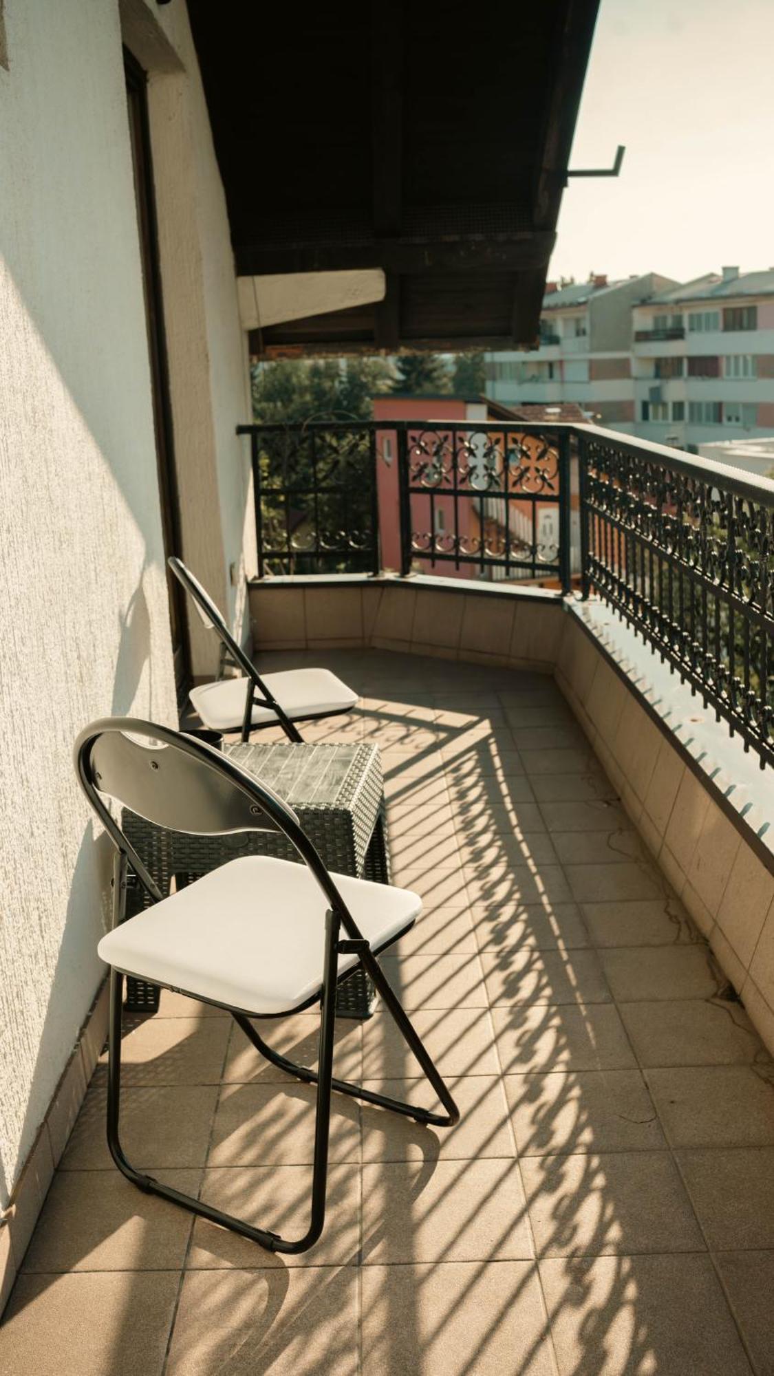 Hostel Тузла Екстериор снимка