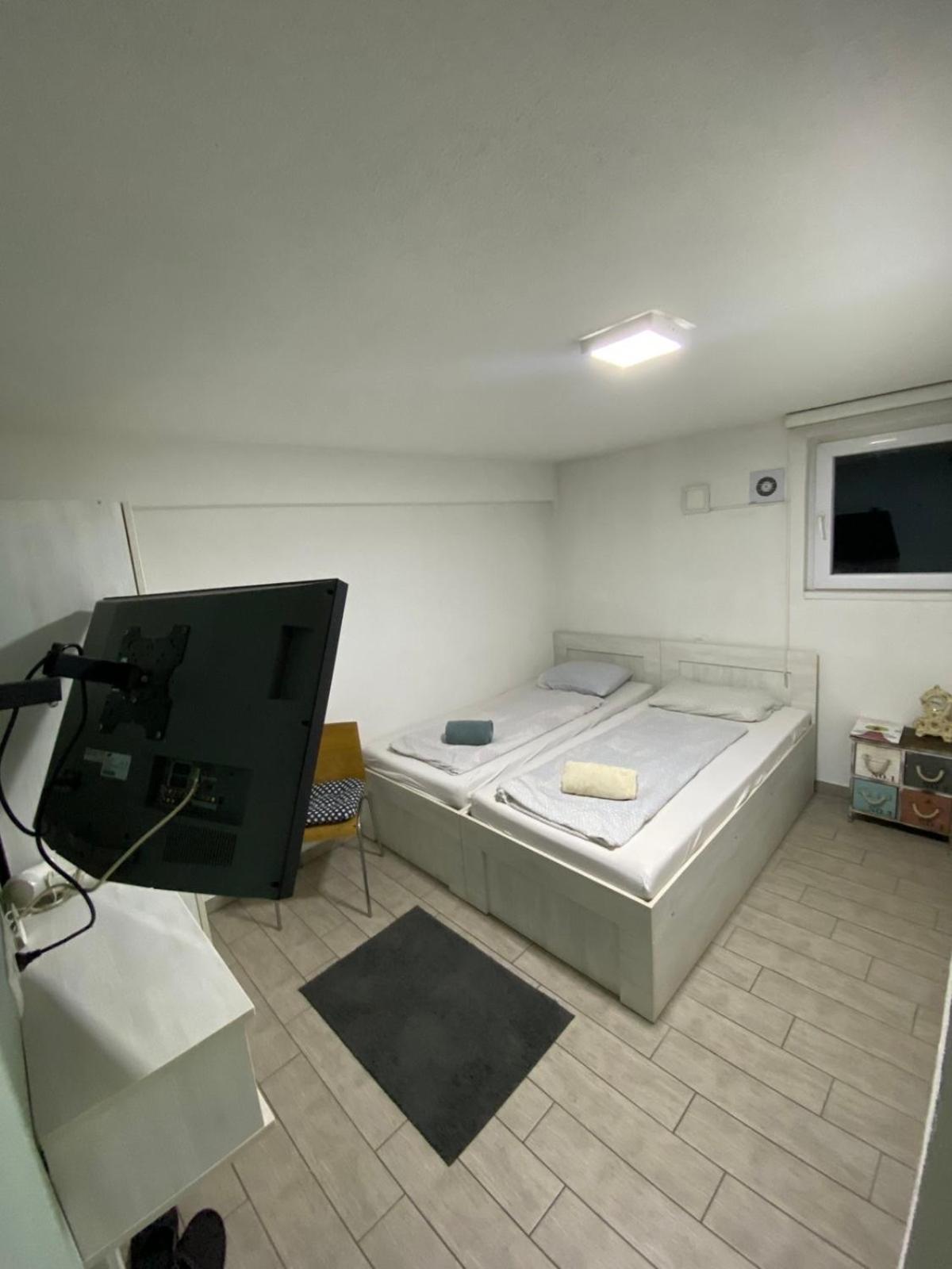 Hostel Тузла Екстериор снимка