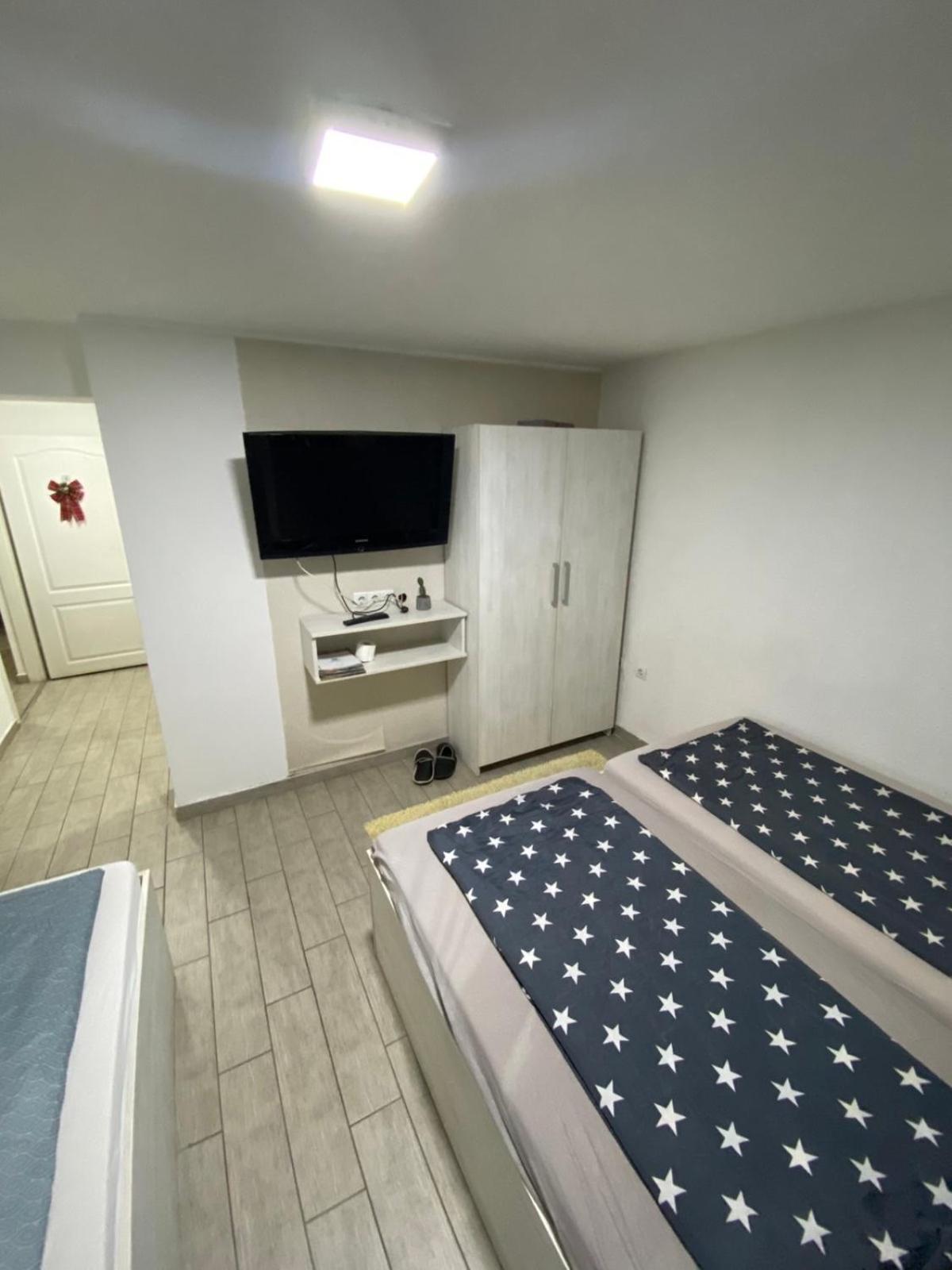 Hostel Тузла Екстериор снимка