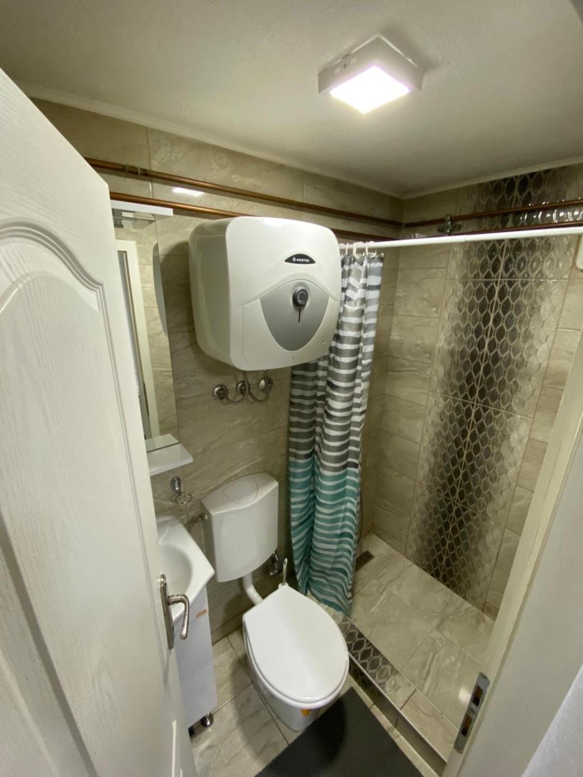Hostel Тузла Екстериор снимка